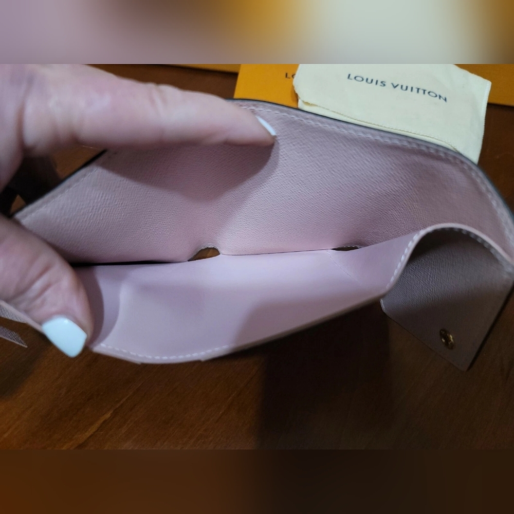 Louis Vuitton Monogram Victorine Wallet - Picture 7 of 9